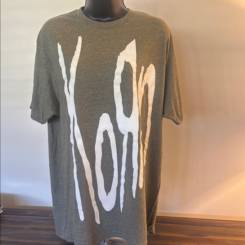Men's Gray T-Shirt